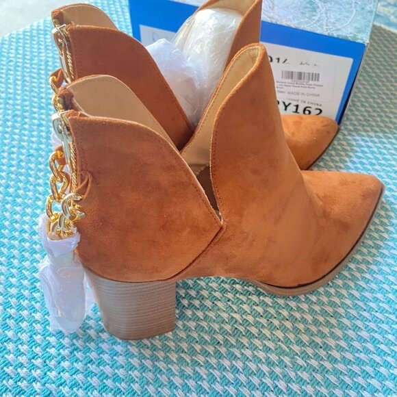 Cutout Booties Chain Pointed Toe Stacked High Heel Back Zipper, Size 9.5 - Picture 1 of 8